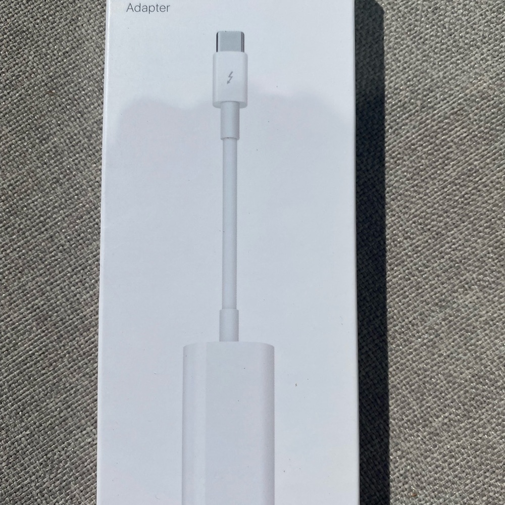 New in box Apple Thunderbolt 3 to Thunderbolt 2 adapter -